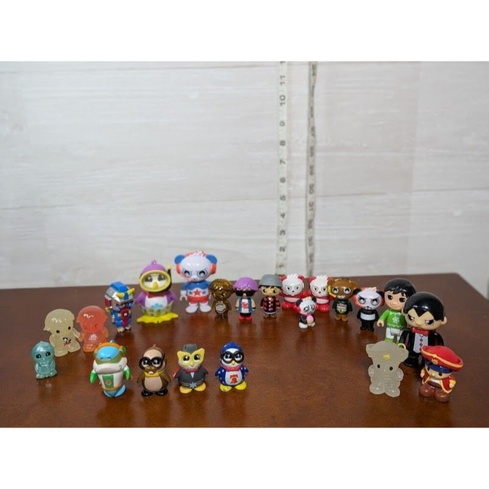 RYAN'S WORLD Figure Bulk Lot 22pc Rare Glow in the Dark GITD Red Titan Pirate